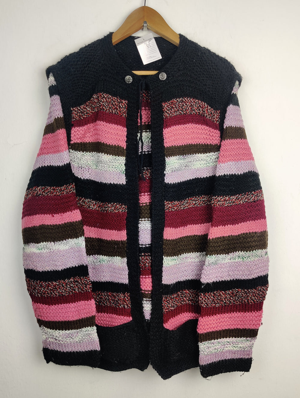 Buy online pre-used pre-loved 100% authentic & Original branded Unknown Brand (LC-3507) available in Pakistan. Top international brands avilable.