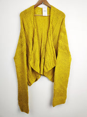 Buy online pre-used pre-loved 100% authentic & Original branded Unknown Brand (LC-3510) available in Pakistan. Top international brands avilable.