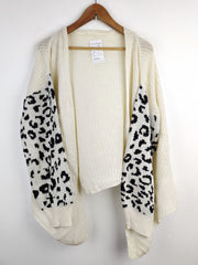 Buy online pre-used pre-loved 100% authentic & Original branded Shein (LC-3552) available in Pakistan. Top international brands avilable.