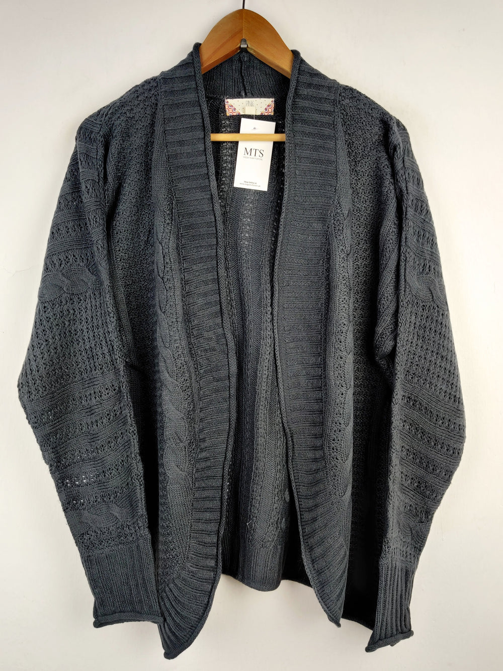 Buy online pre-used pre-loved 100% authentic & Original branded Pink Rose (LC-3555) available in Pakistan. Top international brands avilable.