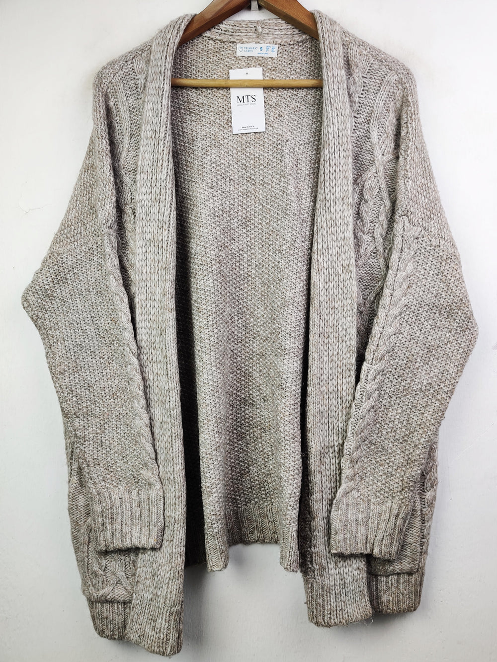 Buy online pre-used pre-loved 100% authentic & Original branded Primark (LC-3599) available in Pakistan. Top international brands avilable.