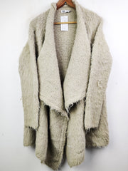 Buy online pre-used pre-loved 100% authentic & Original branded Zara (LC-3603) available in Pakistan. Top international brands avilable.