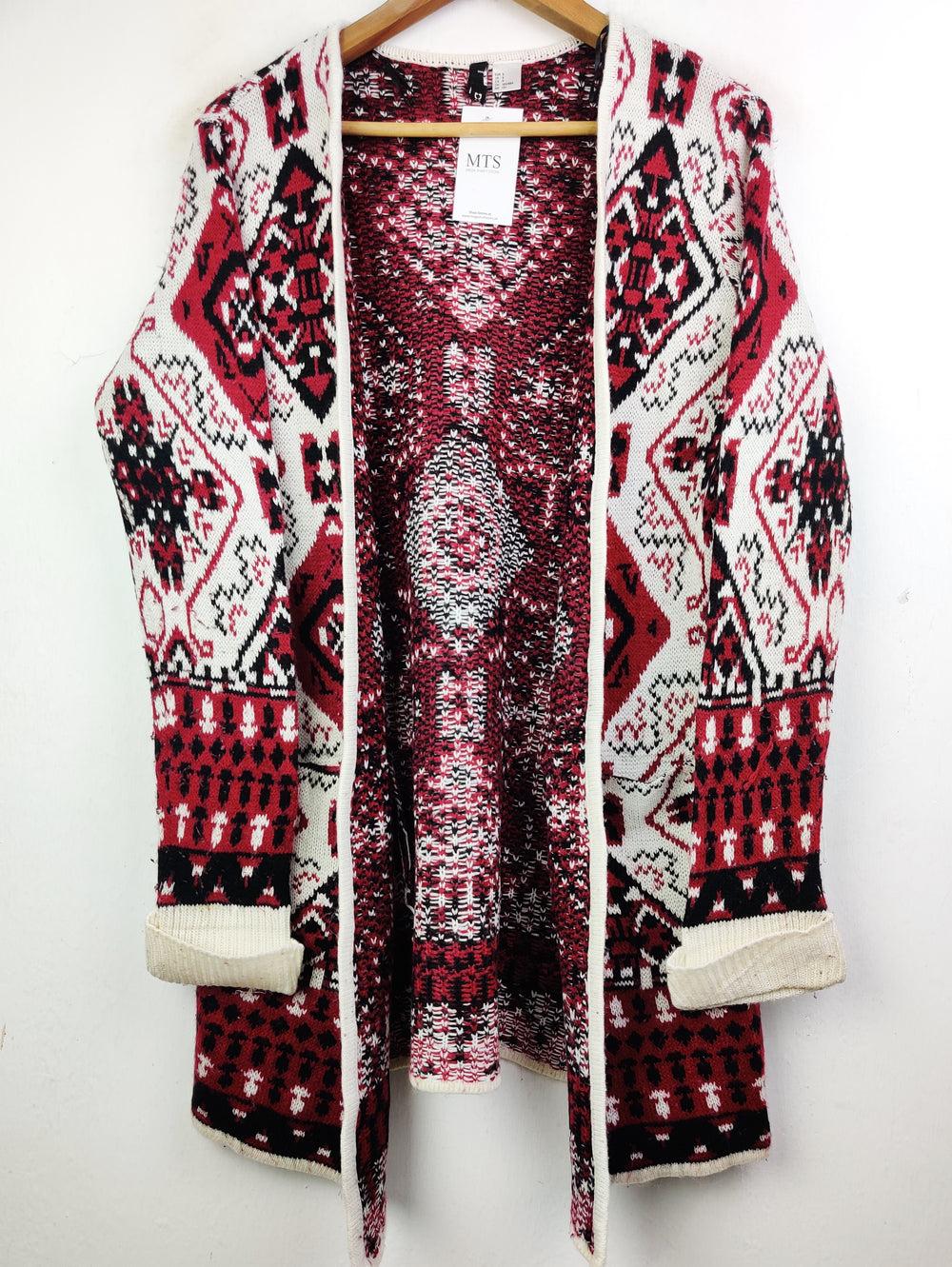 Buy online pre-used pre-loved 100% authentic & Original branded H&M (LC-3616) available in Pakistan. Top international brands avilable.