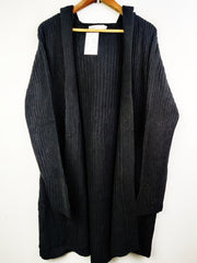 Buy online pre-used pre-loved 100% authentic & Original branded Debbie Morgan (LC-3620) available in Pakistan. Top international brands avilable.