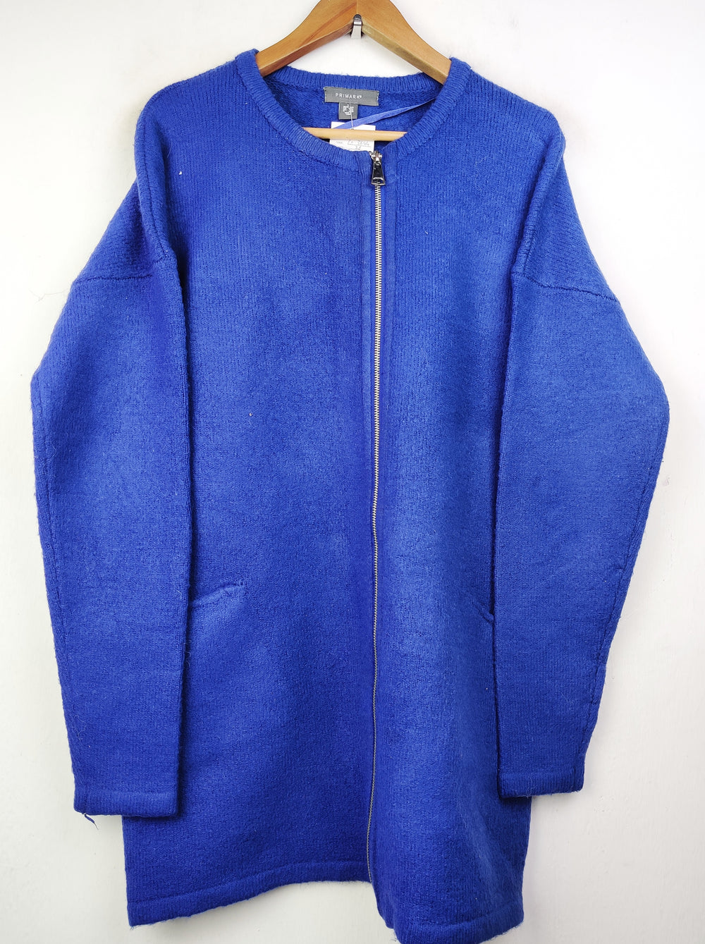 Buy online pre-used pre-loved 100% authentic & Original branded Primark (LC-3644) available in Pakistan. Top international brands avilable.