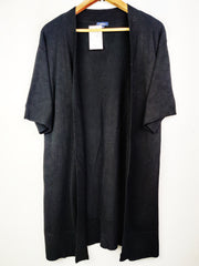 Buy online pre-used pre-loved 100% authentic & Original branded Reitmans (LC-3659) available in Pakistan. Top international brands avilable.