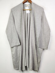 Buy online pre-used pre-loved 100% authentic & Original branded Donni (LC-3663) available in Pakistan. Top international brands avilable.