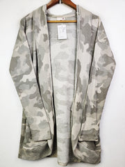 Buy online pre-used pre-loved 100% authentic & Original branded So (LC-3670) available in Pakistan. Top international brands avilable.