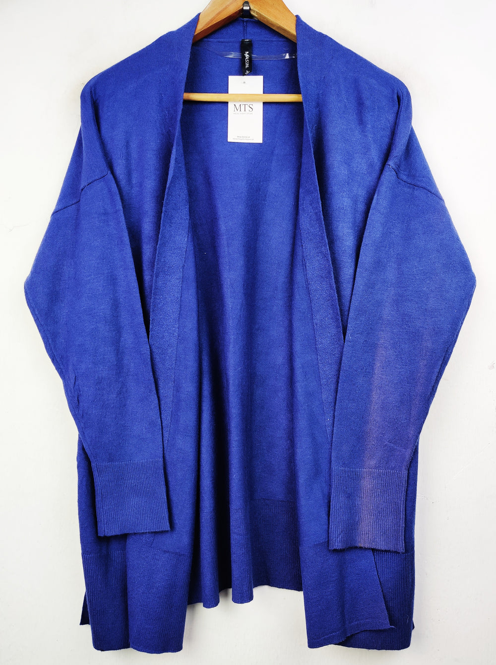 Buy online pre-used pre-loved 100% authentic & Original branded Massini (LC-3671) available in Pakistan. Top international brands avilable.