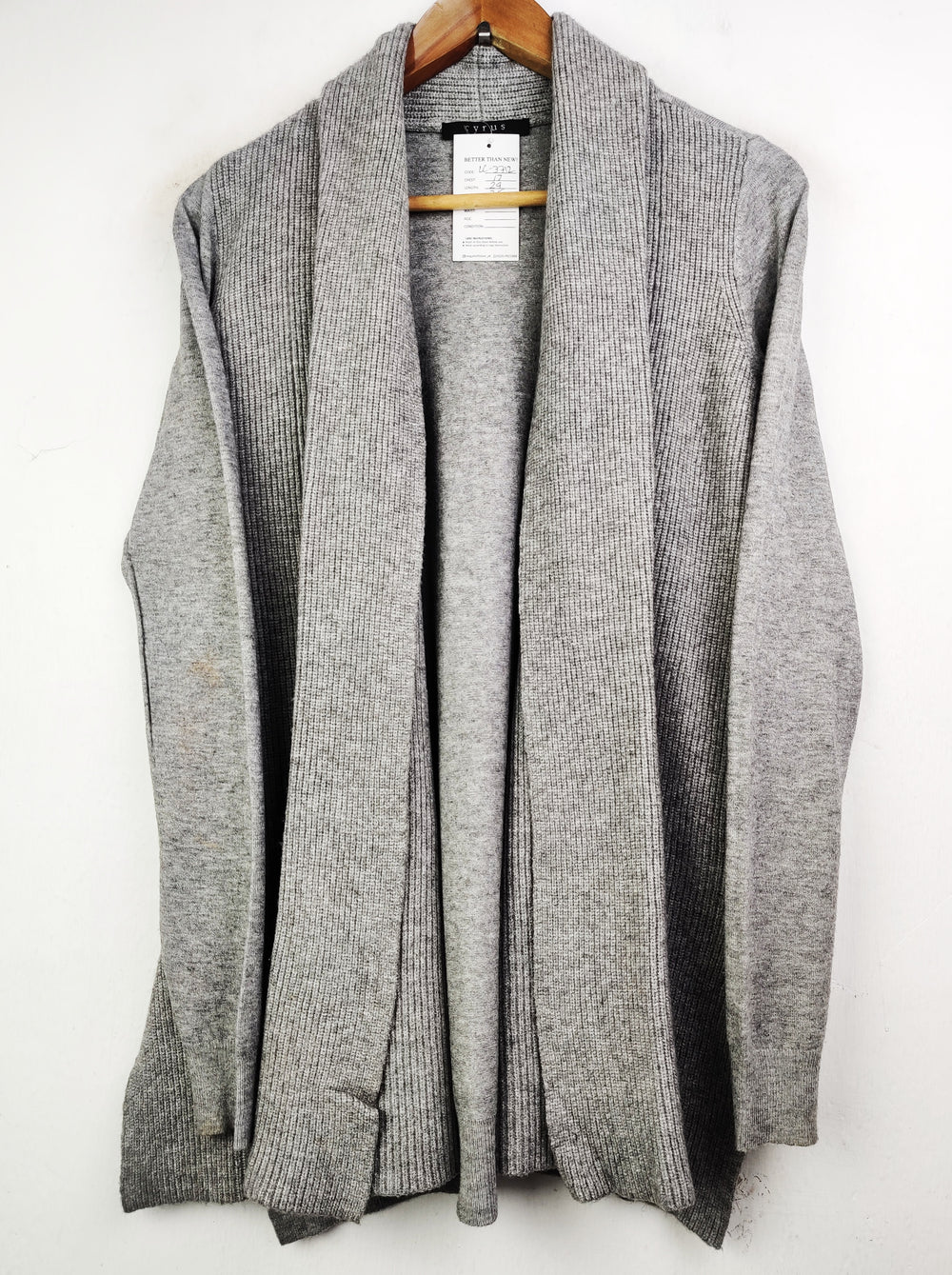 Buy online pre-used pre-loved 100% authentic & Original branded Cyrus (LC-3712) available in Pakistan. Top international brands avilable.