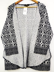 Buy online pre-used pre-loved 100% authentic & Original branded Chicwe (LC-3726) available in Pakistan. Top international brands avilable.