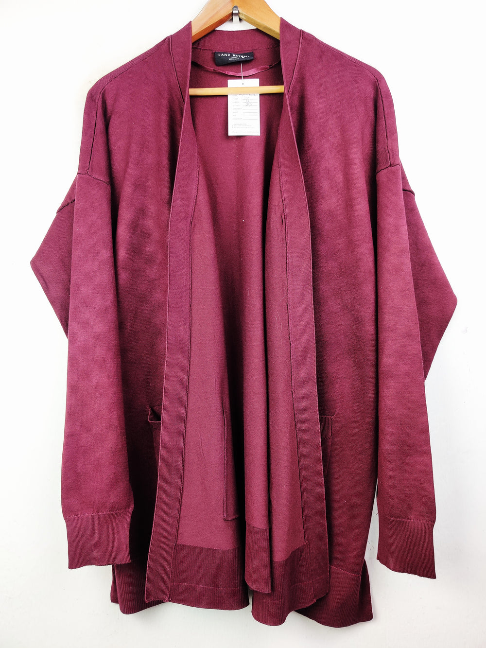 Buy online pre-used pre-loved 100% authentic & Original branded Lane Bryant (LC-3747) available in Pakistan. Top international brands avilable.