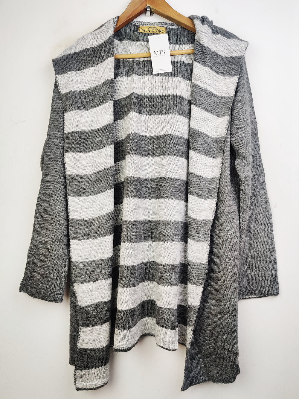 Buy online pre-used pre-loved 100% authentic & Original branded Pala D'Oro (LC-3766) available in Pakistan. Top international brands avilable.