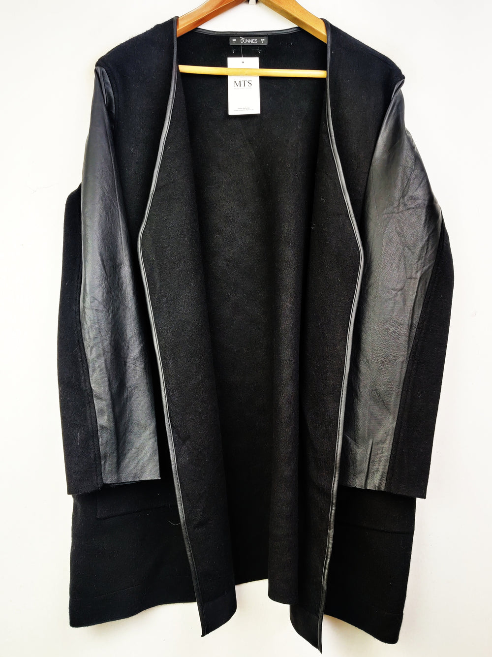 Buy online pre-used pre-loved 100% authentic & Original branded Dunnes (LC-3772) available in Pakistan. Top international brands avilable.