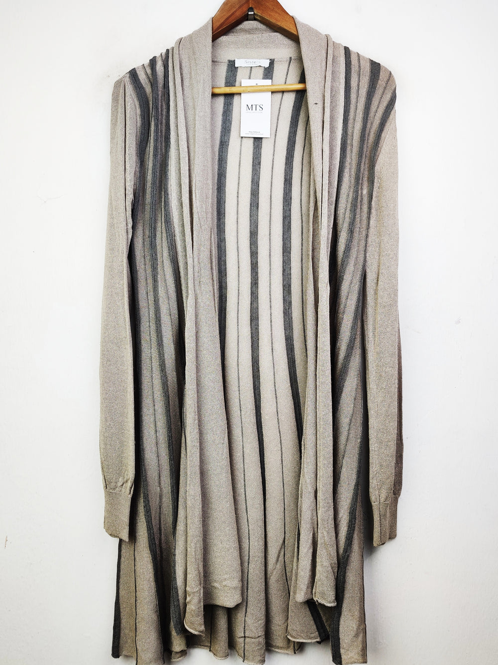 Buy online pre-used pre-loved 100% authentic & Original branded Siste (LC-3802) available in Pakistan. Top international brands avilable.