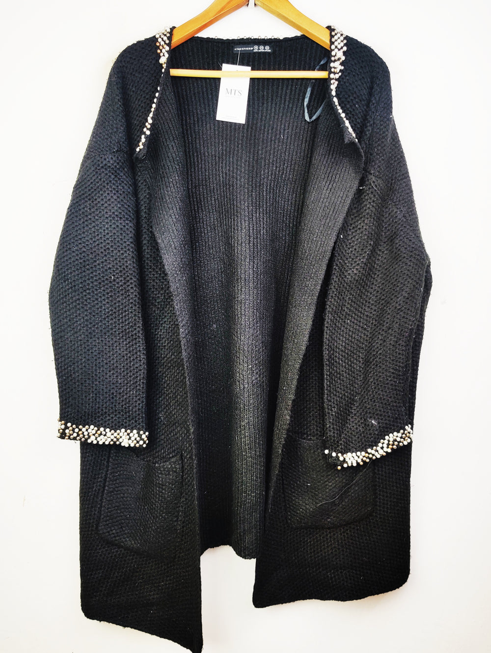 Buy online pre-used pre-loved 100% authentic & Original branded Atmosphere (LC-3803) available in Pakistan. Top international brands avilable.