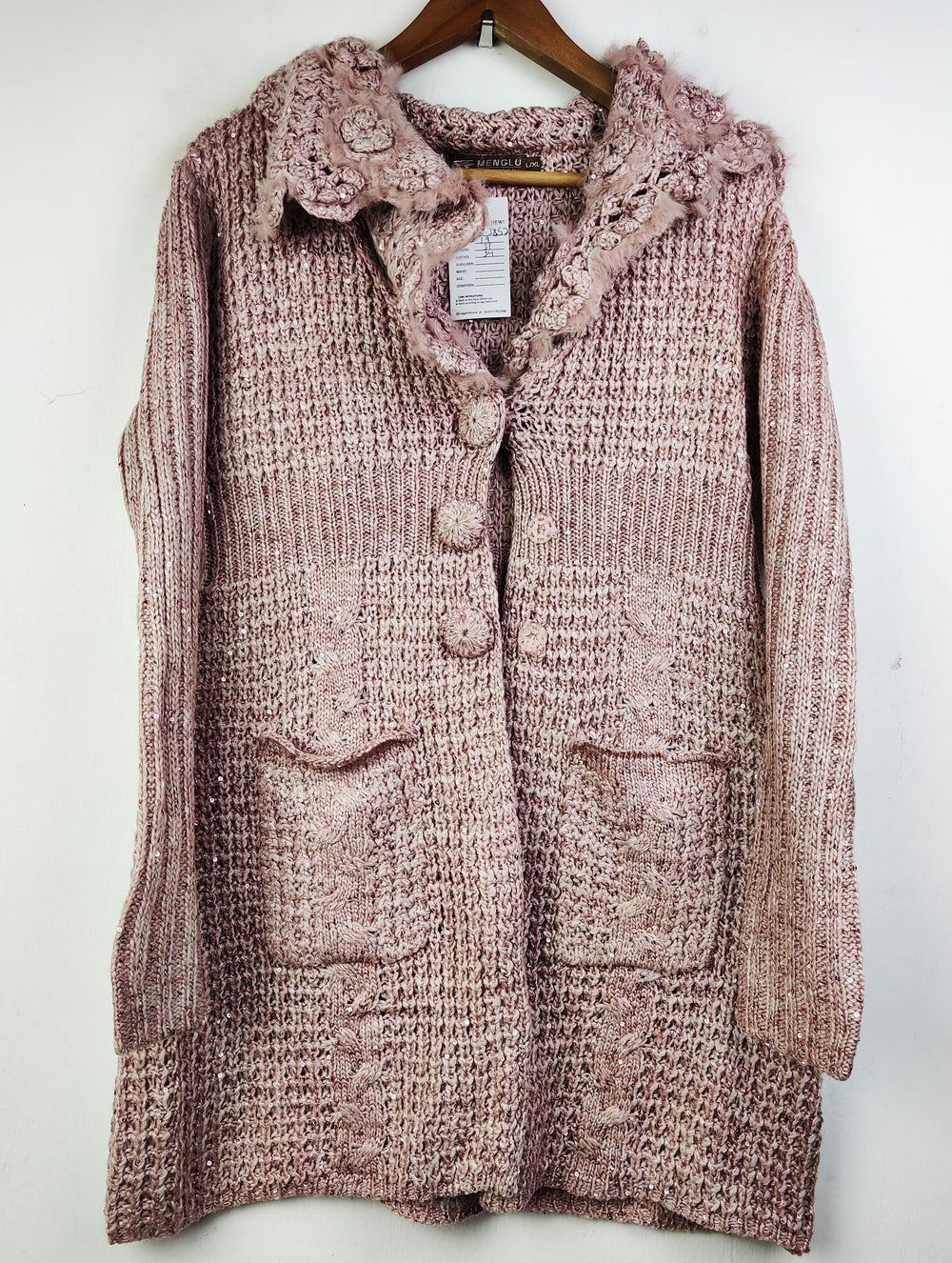 Buy online pre-used pre-loved 100% authentic & Original branded Menglu (LC-3852) available in Pakistan. Top international brands avilable.