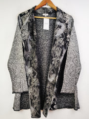 Buy online pre-used pre-loved 100% authentic & Original branded Nina Murati (LC-3857) available in Pakistan. Top international brands avilable.