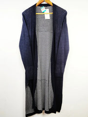 Buy online pre-used pre-loved 100% authentic & Original branded Unknown Brand (LC-3918) available in Pakistan. Top international brands avilable.