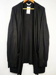 Buy online pre-used pre-loved 100% authentic & Original branded Unknown Brand (LC-3926) available in Pakistan. Top international brands avilable.