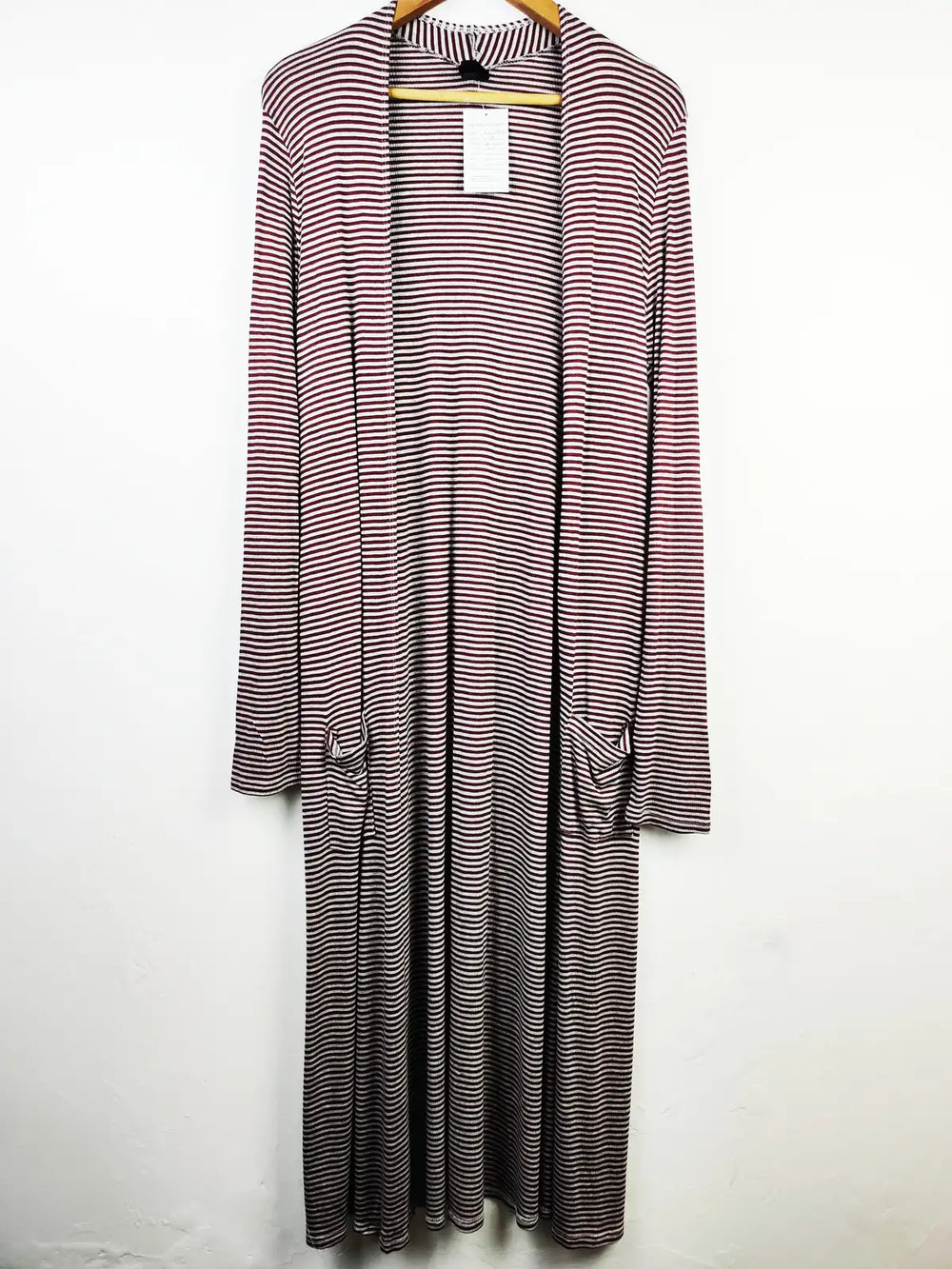 Buy online pre-used pre-loved 100% authentic & Original branded Agnes & Dora (LC-3932) available in Pakistan. Top international brands avilable.