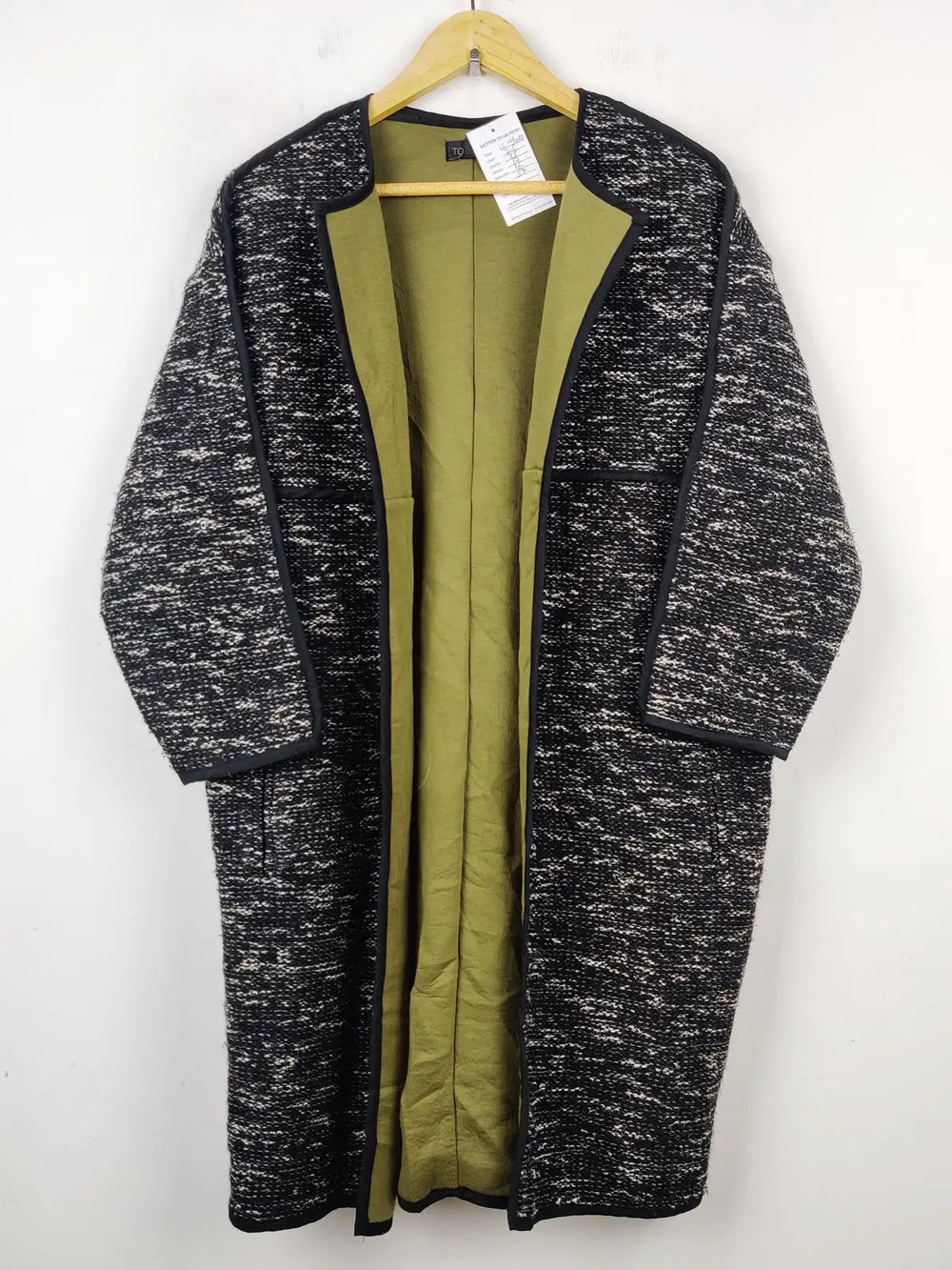 Buy online pre-used pre-loved 100% authentic & Original branded Top Shop (LC-4010) available in Pakistan. Top international brands avilable.