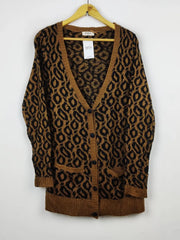 Buy online pre-used pre-loved 100% authentic & Original branded Amichi (LC-4249) available in Pakistan. Top international brands avilable.