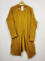 Buy online pre-used pre-loved 100% authentic & Original branded Boohoo (LC-4554) available in Pakistan. Top international brands avilable.