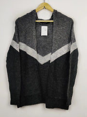 Buy online pre-used pre-loved 100% authentic & Original branded Vero Moda (LC-4681) available in Pakistan. Top international brands avilable.