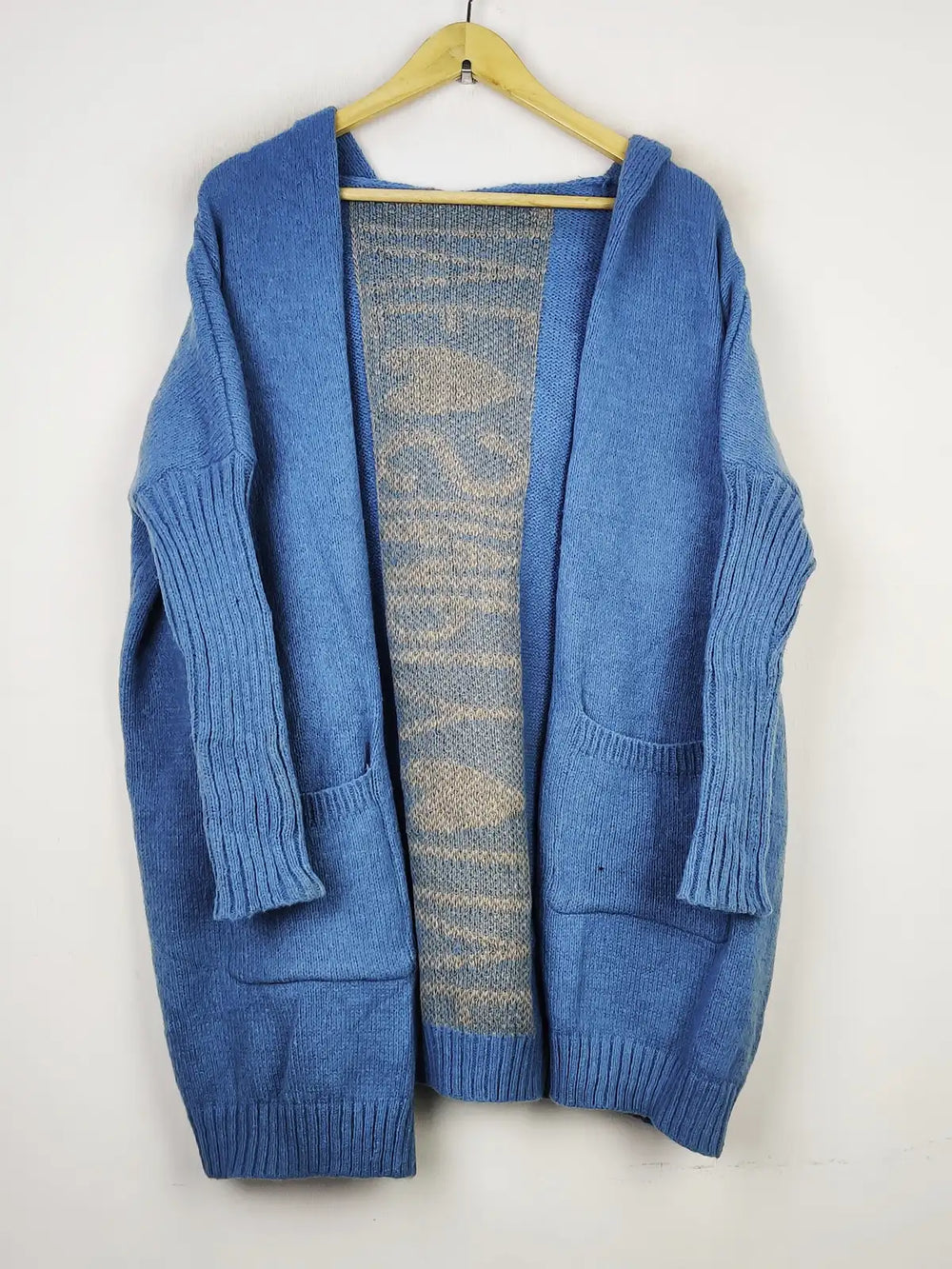 Buy online pre-used pre-loved 100% authentic & Original branded Shein (LC-4766) available in Pakistan. Top international brands avilable.