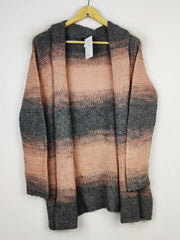 Buy online pre-used pre-loved 100% authentic & Original branded Creation (LC-4870) available in Pakistan. Top international brands avilable.