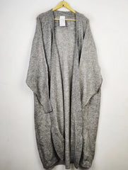 Buy online pre-used pre-loved 100% authentic & Original branded H&M (LC-4962) available in Pakistan. Top international brands avilable.