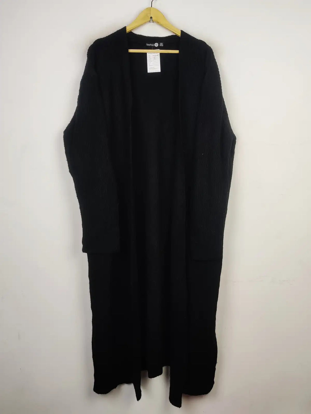 Buy online pre-used pre-loved 100% authentic & Original branded Boohoo (LC-5018) available in Pakistan. Top international brands avilable.