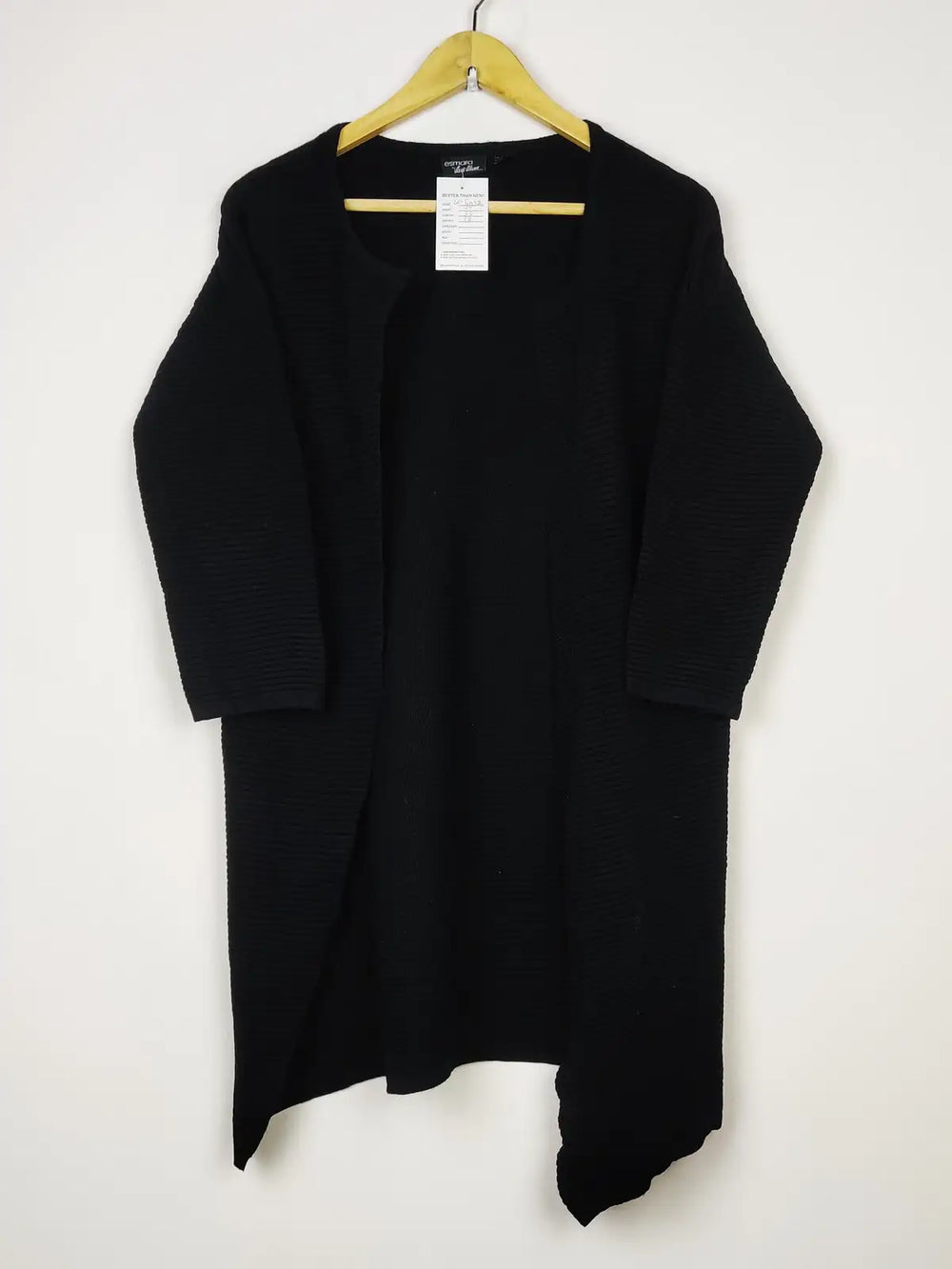 Buy online pre-used pre-loved 100% authentic & Original branded Esmara (LC-5072) available in Pakistan. Top international brands avilable.