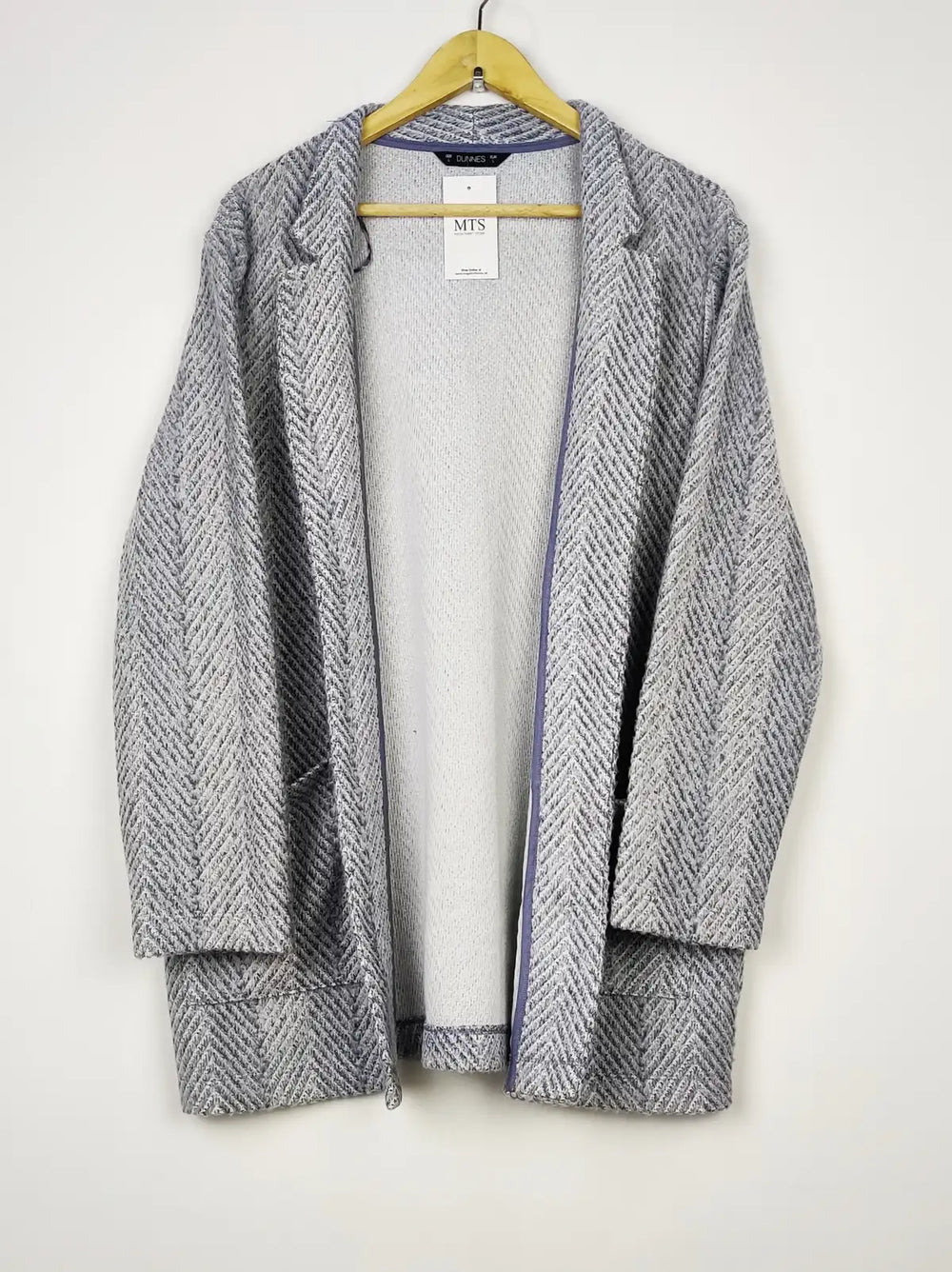 Buy online pre-used pre-loved 100% authentic & Original branded Dunnes Stores (LC-5079) available in Pakistan. Top international brands avilable.