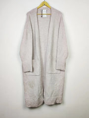 Buy online pre-used pre-loved 100% authentic & Original branded Zara (LC-5138) available in Pakistan. Top international brands avilable.