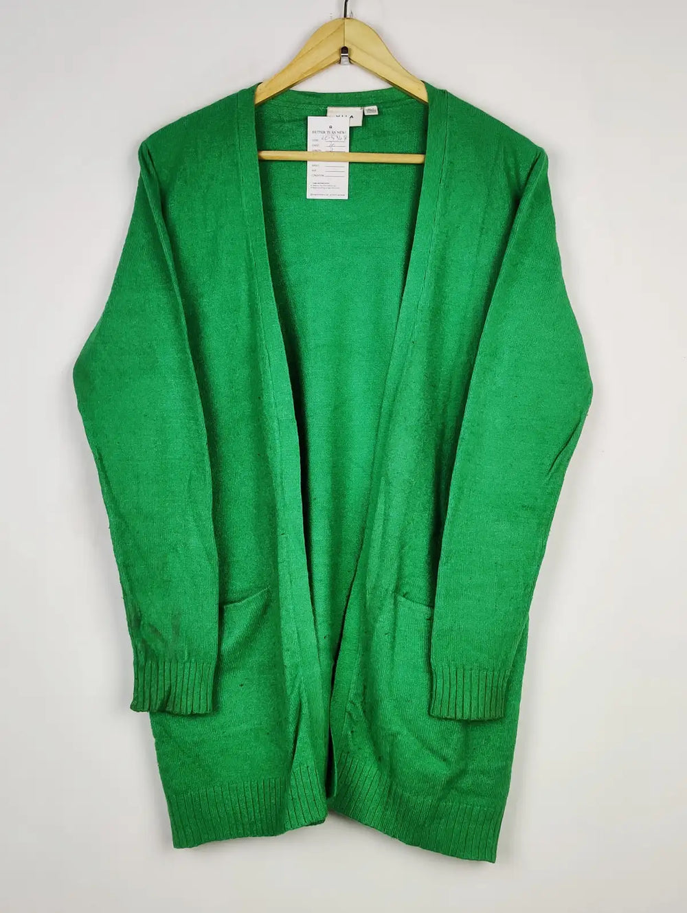 Buy online pre-used pre-loved 100% authentic & Original branded Vila (LC-5348) available in Pakistan. Top international brands avilable.