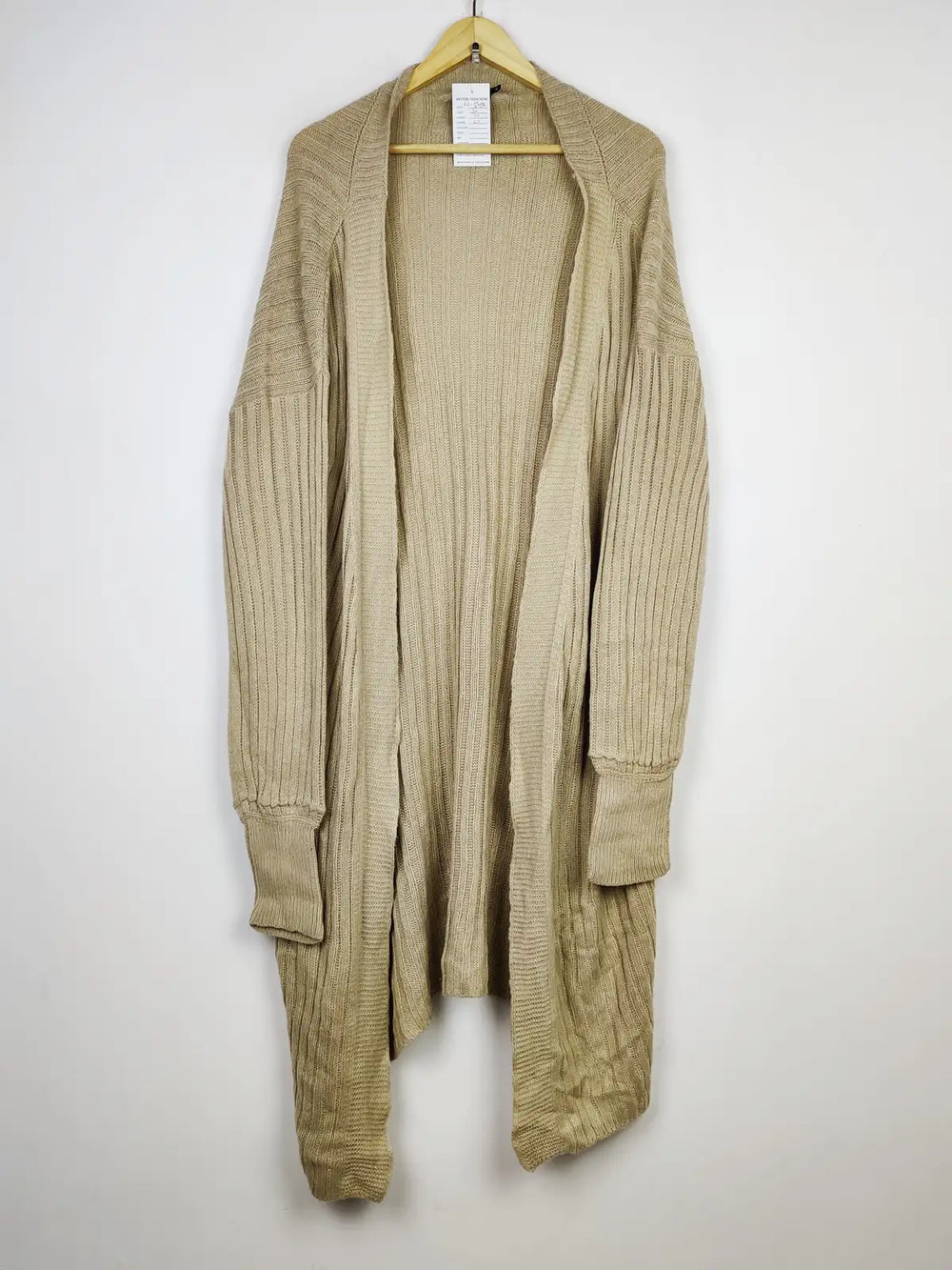 Buy online pre-used pre-loved 100% authentic & Original branded Prettylittlething (LC-5402) available in Pakistan. Top international brands avilable.