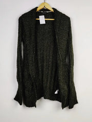 Buy online pre-used pre-loved 100% authentic & Original branded Atmosphere (LC-5408) available in Pakistan. Top international brands avilable.