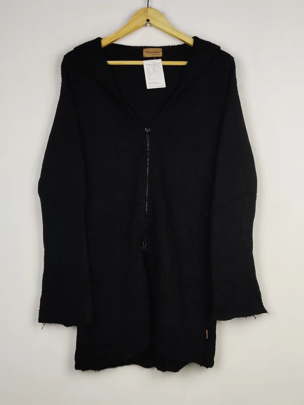 Buy online pre-used pre-loved 100% authentic & Original branded Nouveau (LC-5441) available in Pakistan. Top international brands avilable.