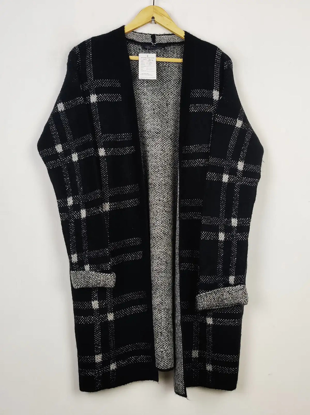 Buy online pre-used pre-loved 100% authentic & Original branded Marks & Spencer (LC-5471) available in Pakistan. Top international brands avilable.