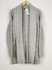 Buy online pre-used pre-loved 100% authentic & Original branded New Look (LC-5498) available in Pakistan. Top international brands avilable.