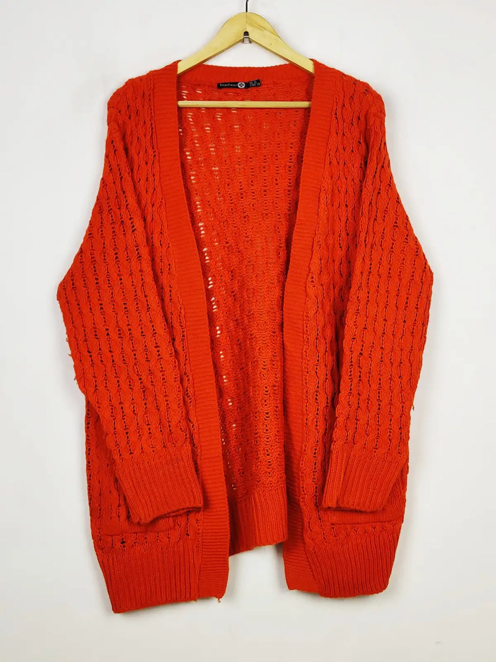 Buy online pre-used pre-loved 100% authentic & Original branded Boohoo (LC-5502) available in Pakistan. Top international brands avilable.