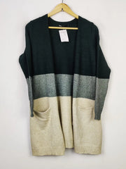 Buy online pre-used pre-loved 100% authentic & Original branded Only (LC-5551) available in Pakistan. Top international brands avilable.