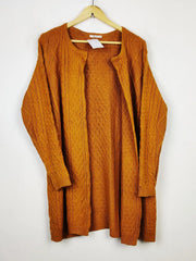 Buy online pre-used pre-loved 100% authentic & Original branded Tu (LC-5553) available in Pakistan. Top international brands avilable.