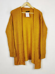 Buy online pre-used pre-loved 100% authentic & Original branded Boohoo (LC-5563) available in Pakistan. Top international brands avilable.