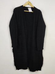 Buy online pre-used pre-loved 100% authentic & Original branded Sapphire (LC-5574) available in Pakistan. Top international brands avilable.