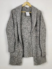 Buy online pre-used pre-loved 100% authentic & Original branded F&F (LC-5588) available in Pakistan. Top international brands avilable.