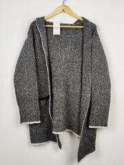 Buy online pre-used pre-loved 100% authentic & Original branded Shien (LC-5628) available in Pakistan. Top international brands avilable.