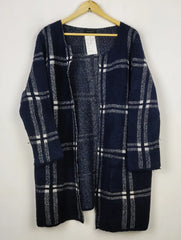 Buy online pre-used pre-loved 100% authentic & Original branded Atmosphere (LC-5659) available in Pakistan. Top international brands avilable.